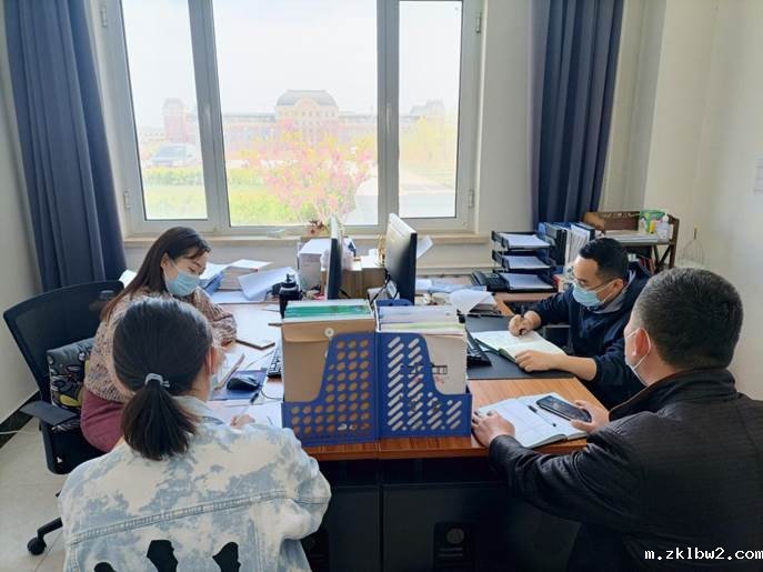 899d132bdf6a18d6f2a9ebeb20e417d